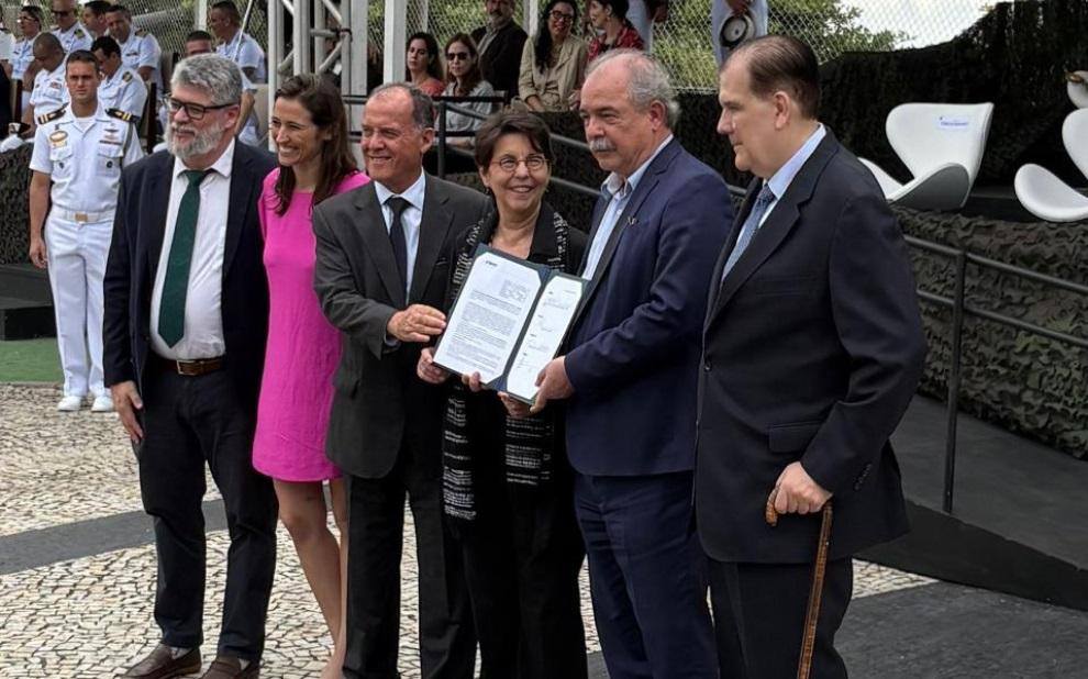 Assinatura contrato